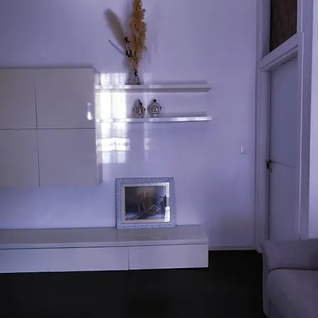 A Marzocca Di Senigallia Apartment *