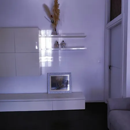 A A 350 Mt Dal Mare * مارزوكا دي سينغاليا